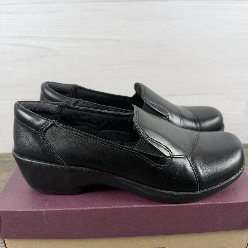 Clarks Esha Haven Women’s 8.5 M Black Leather Slip On Loafers 26101995